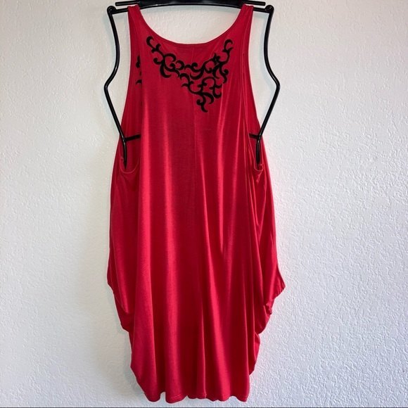 Topshop Bright Red Sleeveless Mini Dress with Black Appliqué - Picture 3 of 5